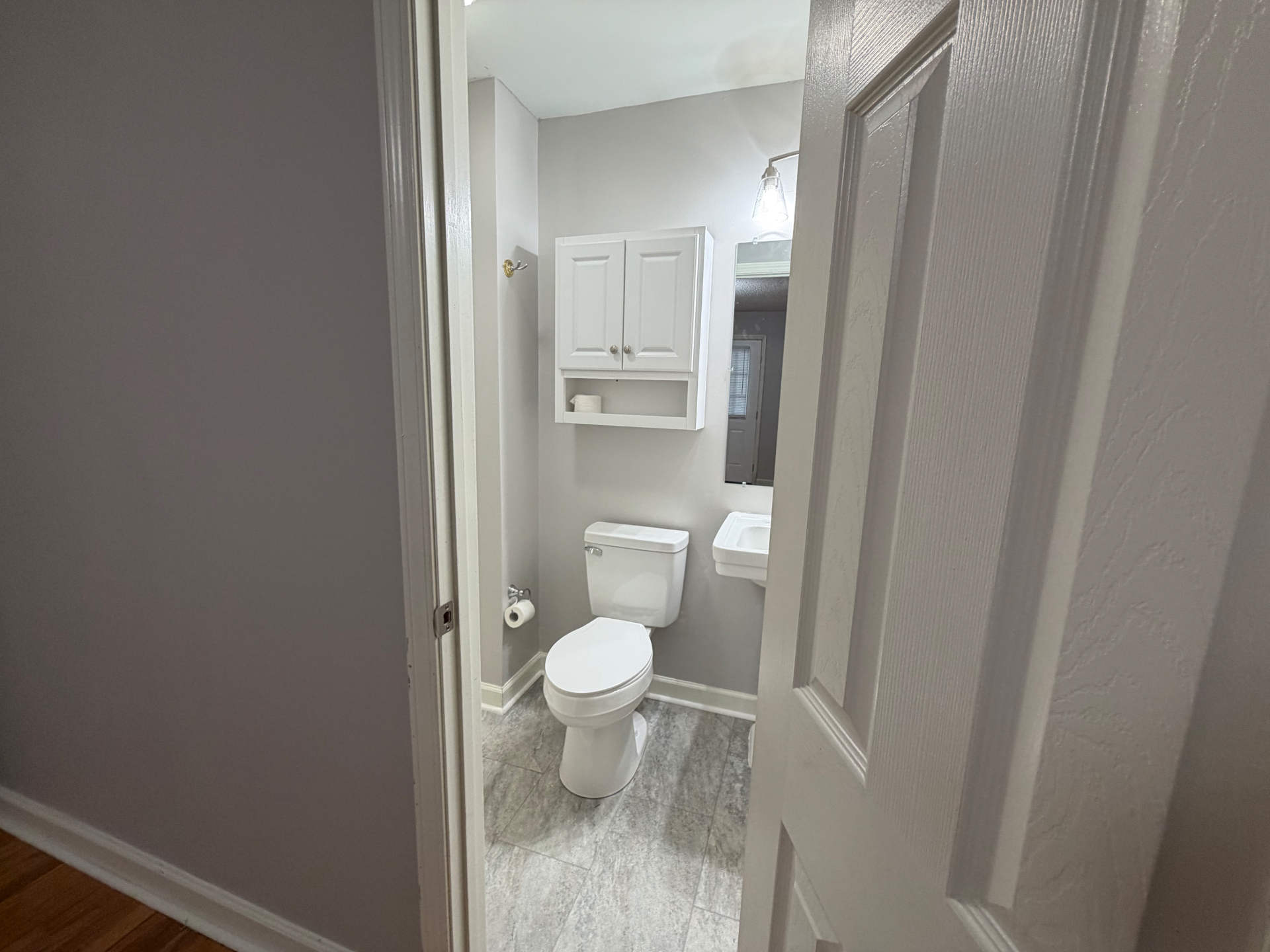 818 Lynwood Dr photo 17